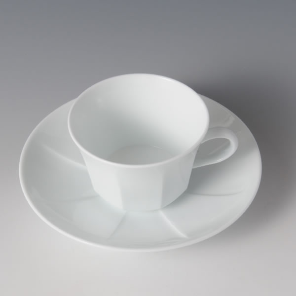 HAKUJI MENTORI COCHAWAN (White Porcelain Faceted Teacup & Saucer) Arita ware