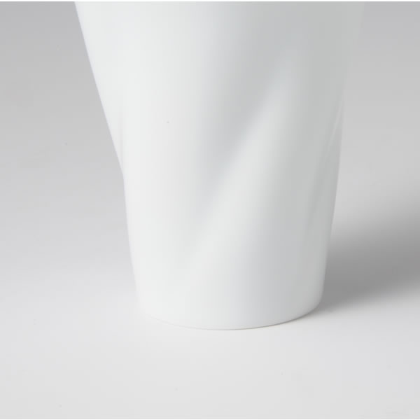 HAKUJI GOHOHINERI GLASS (White Porcelain Glass with Five-direction twist) Arita ware