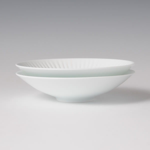 HAKUJI SENBORI TAYOBACHI (White Poreclain Bowl with Line englaving) Arita ware