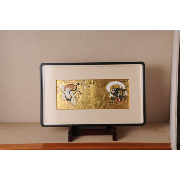 HAKUSANSAI FUJINRAIJINZU TOGAKU (Porcelain Painting Frame with Wind and Thunder Gods Color Foils)