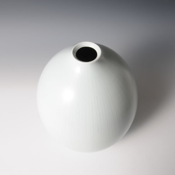 YUZOGAN TSUBO (Jar with glaze inlay decoration D)