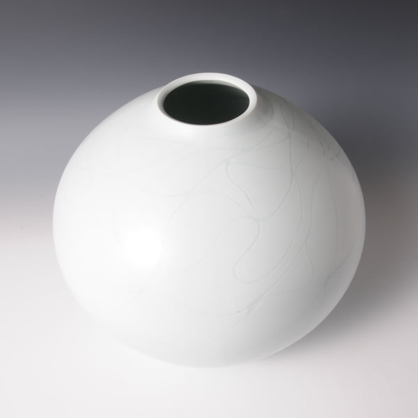 YUZOGAN TSUBO (Jar with glaze inlay decoration F)