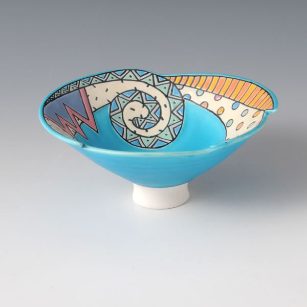 BLUE AND POP BOWL C Mino ware