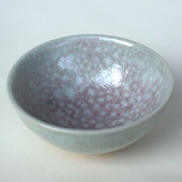 KOHANYU SAKAZUKI (Sake Cup with Spotted Grapevine Branch-ashes glaze A) Kyoto ware