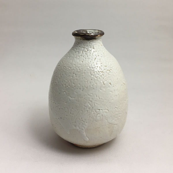 HAKUHOYU TOKKURI (Sake Bottle with Grapevine Branch-ash glaze D) Kyoto ware