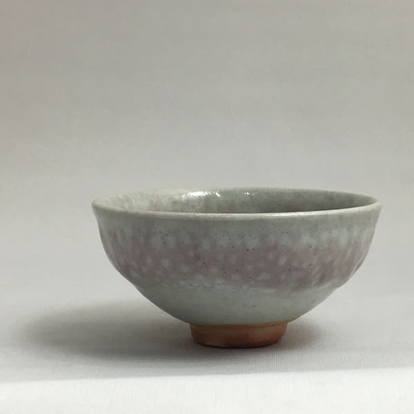 KOHANYU GUINOMI (Sake Cup with Spotted Grapevine Branch-ash glaze K) Kyoto ware