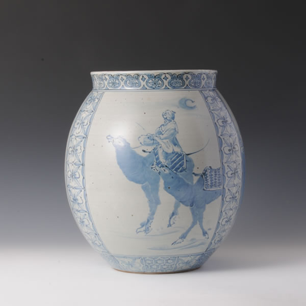 SOMETSUKE SILKROAD KABIN (Flower Vase with Silk Road design in underglaze blue) Hizenyoshida ware