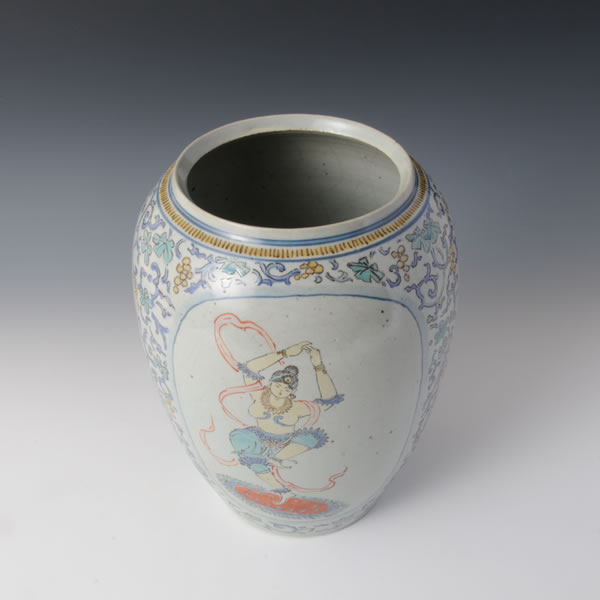 IROE BUYOMON KABIN (Flower Vase the Dance design in overglaze enamel) Hizenyoshida ware