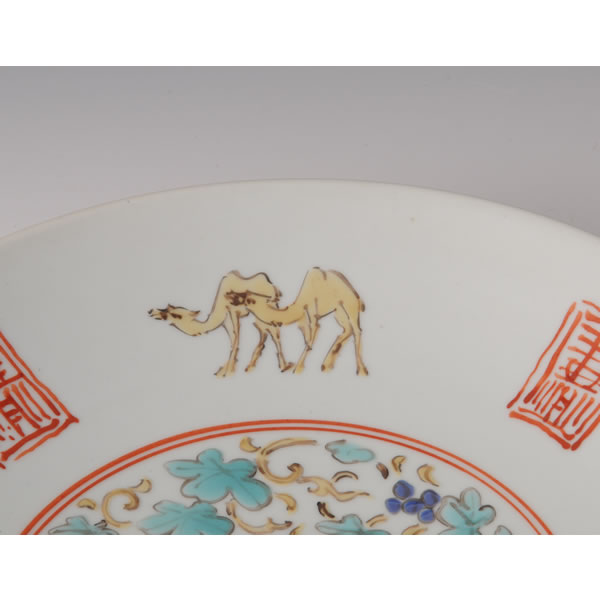IROE INBANDE RAKUDAMON HIRABACHI (Printing Bowl with Camel design in overglaze enamel) Hizenyoshida ware