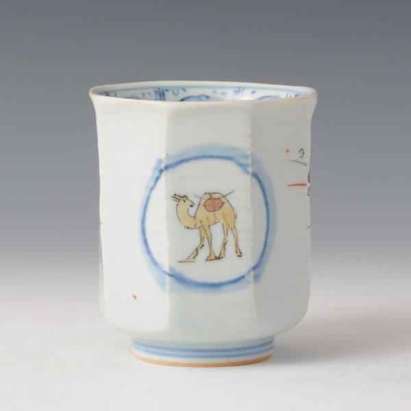 SOMENISHIKI HANA RAKUDAMON MENTORI YUNOMI (Faceted Teacup with Flower and Camel design) Hizenyoshida ware