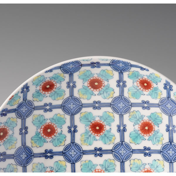 IRONABESHIMA SARASAMON NANASUNKODAISARA (Plate with silk cintz design multi-coloured overglazed enamel) Nabeshima ware
