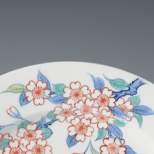 IRONABESHIMA SAKURAMON SARA (Plate with Cherry Blossoms design multi-coloured overglazed enamel) Nabeshima ware