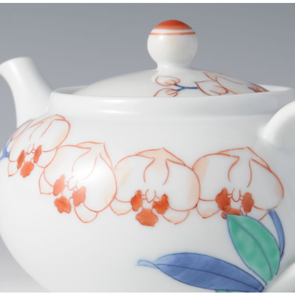 IRONABESHIMA KATOREAMON POT (Teapot with Cattleya design multi-coloured overglazed enamel) Nabeshima ware