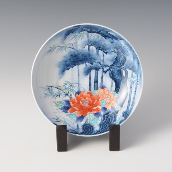 IRONABESHIMA SHOCHIKUBOTANMON NANASUNKODAIZARA (Plate with multi-coloured overglazed enamel) Nabeshima ware