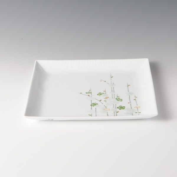 SEIJI YUZOME UMEMONKAKU PLATE (Plate with Plum design by Celadon glaze Paints) Nabeshima ware