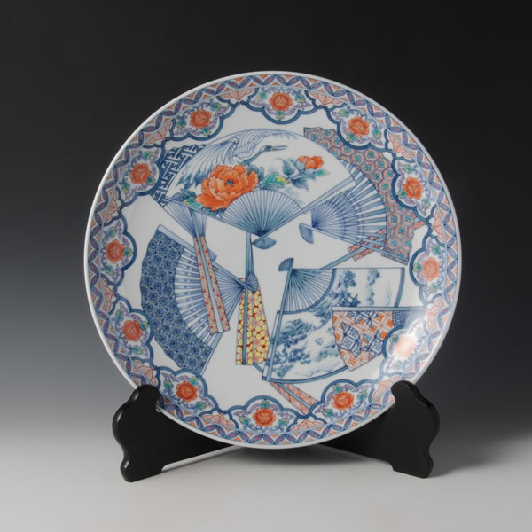 IRONABESHIMA OGIMON SHAKUNISUNSARA (Plate with Japanese Folding Fan design & multi-coloured overglazed enamel) Nabeshima ware