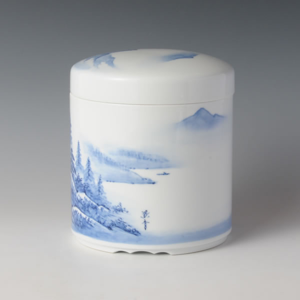SOMETSUKE SANSUIZU KOTSUTSUBO (Cinerary Urn with Landscapes in underglaze blue A) Arita ware