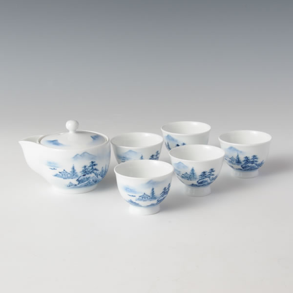 SOMETSUKE SANSUIZU SENCHAKI SOROI (Teapot & Teacups with Landscapes in underglaze blue) Arita ware