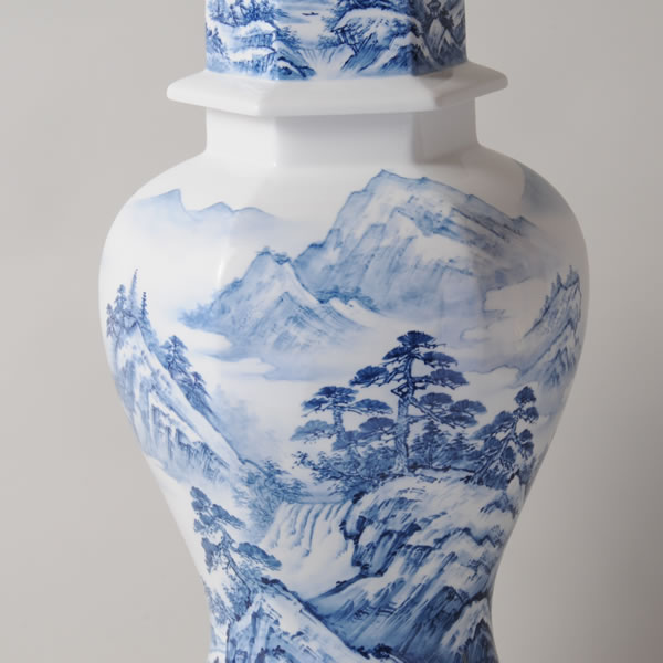 SOMETSUKE SANSUIZU ROKKAKU TSUBO (Hexagonal Jar with Landscapes in underglaze blue A) Arita ware