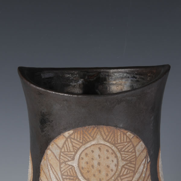 GENSOMON KAKI (Flower Vase with Genso design D) Hizenyoshida ware