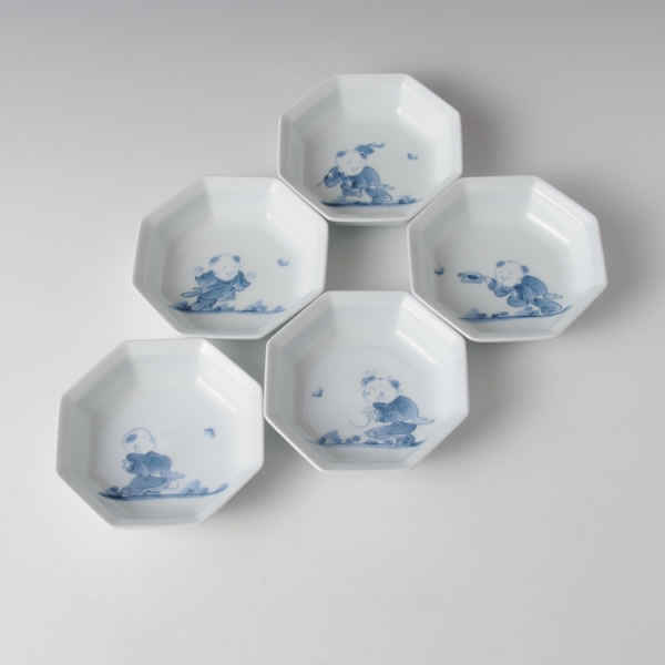SOSAKUKARAKO HACHIKAKU TORISARASOROI (Plates by Creation Ancient Chinese Boys) Mikawachi ware