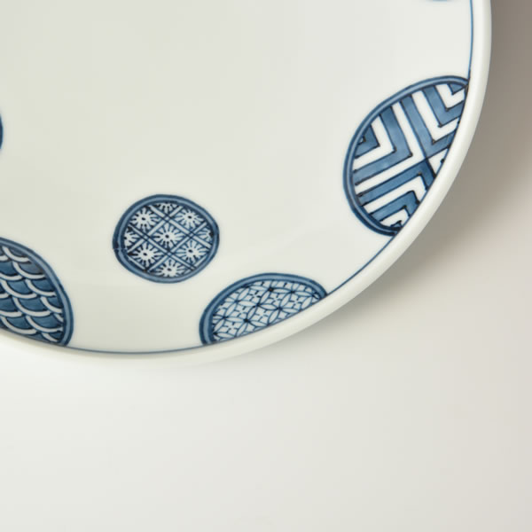 MARUMON JIMON MARUNANASUNSARA (Plate with the Circled Traditional pattern) Mikawachi ware