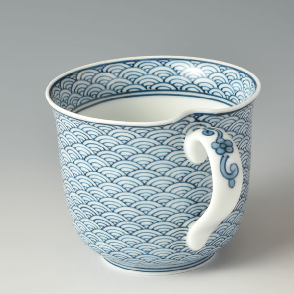 SEIKAIHA IPPOSHI MUG (Mug with the Semicircular Repeated Wave & One-direction push design) Mikawachi ware