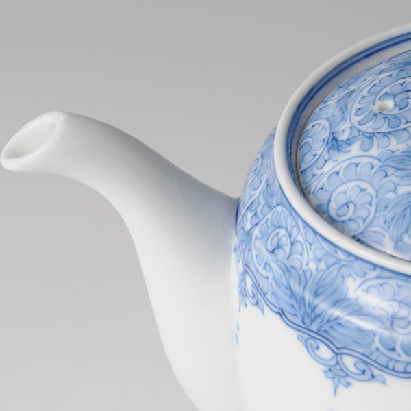 MADORI BOTAN KARAKUSA POT LARGE (Teapot with Peony & Vines-coiled design) Mikawachi ware