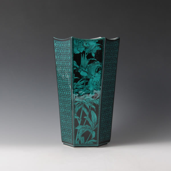 RYOKUSAI KACHOMON KAKI (Flower Vase with Flowers & Birds design with Green decoration) Kutani ware