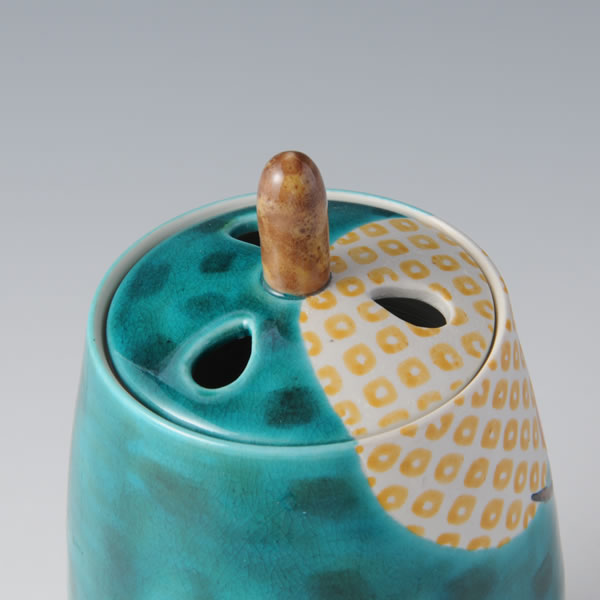 KORO SAICHO (Incense Burner with Flower and Bird design) Kutani ware