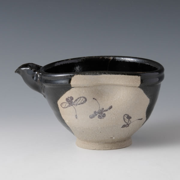 KARATSU HIKIDASHIGURO KATAKUCHI (Spouted Bowl with Iron glaze) Karatsu ware