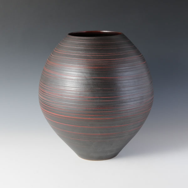 TETSUYU WARABAKE TSUBO (Jar with Iron glaze and Brash Mark of straw) Koishiwara ware