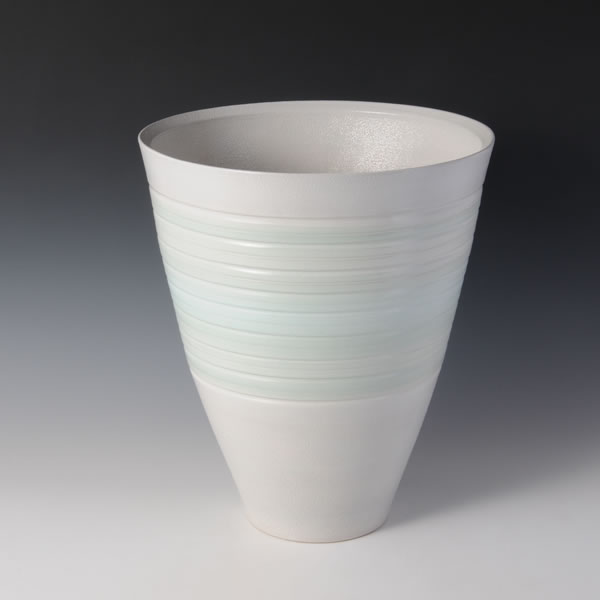 HAKUYU KOKUMON FUKABACHI (Deep Bowl with White glaze & engraved design) Koishiwara ware