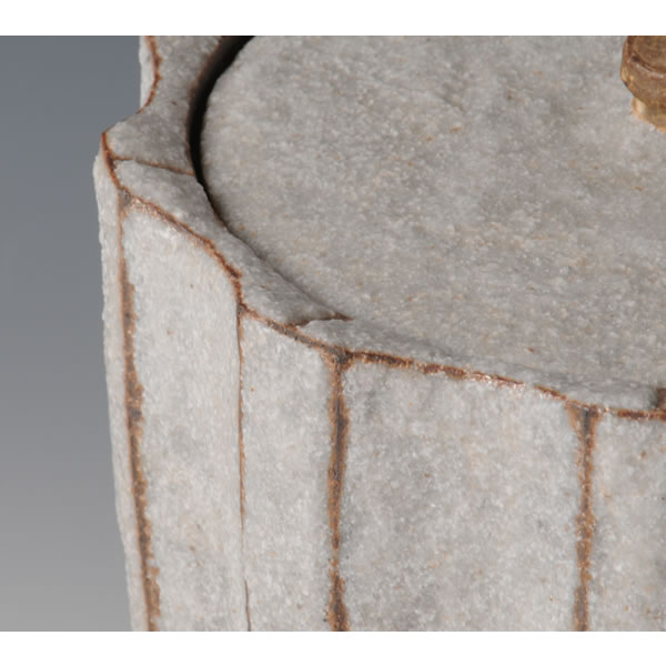 SEKISAI KOKUMON MIZUSASHI (Fresh-water Jar with Decorated Stone Grains & Line Engraving design B) Kyoto ware