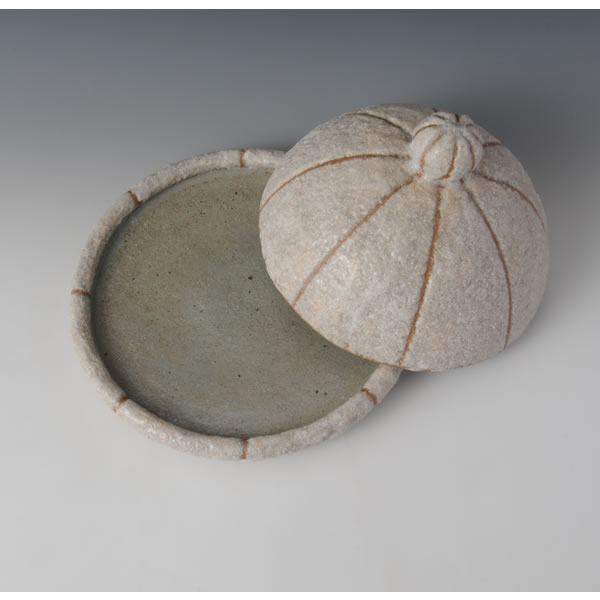 SEKISAI BOSHI KI (Disk with Decorated Stone Grains & Hat) Kyoto ware