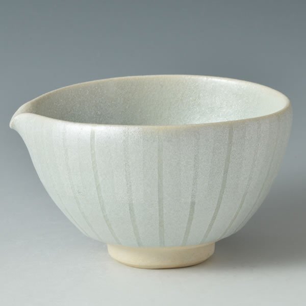SHOSAI CHUKI (Spouted Bowl with Saltpeter glaze) Kyoto ware