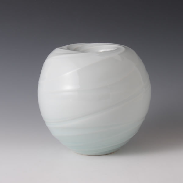 SEIHAKUJI CHORYUMON TSUBO (White Porcelain Jar with Sea Current design with Pale Blue glaze) Kyoto ware