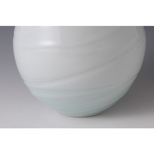 SEIHAKUJI CHORYUMON TSUBO (White Porcelain Jar with Sea Current design with Pale Blue glaze) Kyoto ware