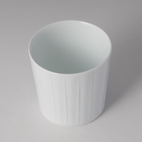 白磁線彫フリーカップ