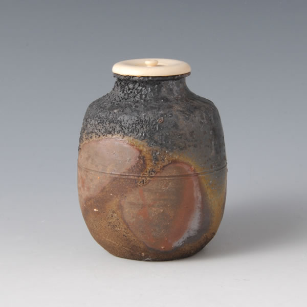 ようこそJPNへ日本の一流陶芸作家による名品を紹介・販売するサイトです。