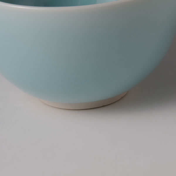 砧青磁茶碗