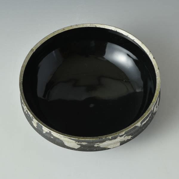 黒磁プラチナ箔巧彩平鉢